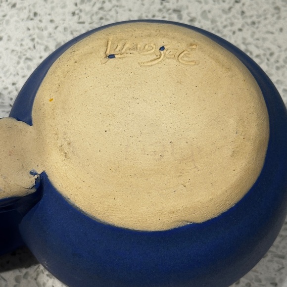 Studio Pottery Wide Coffee or Tea Mug - Picture 4 of 5